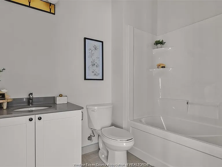 1370 Argyle Rd #220 — Photo 26
