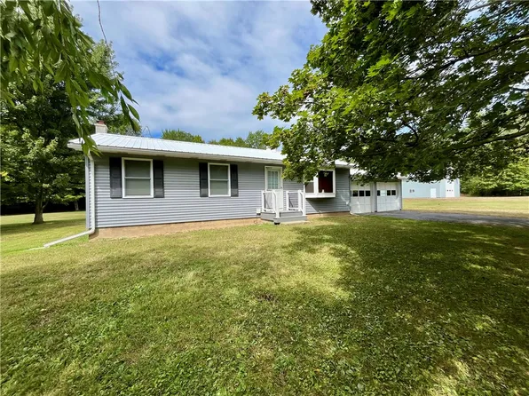 12071 Salter Colvin Rd, Wolcott, NY 14590