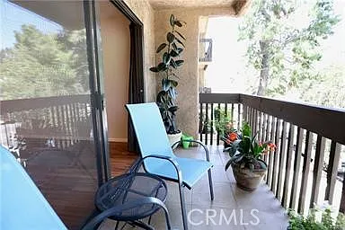 22100 Burbank Blvd #22100 — Photo 7