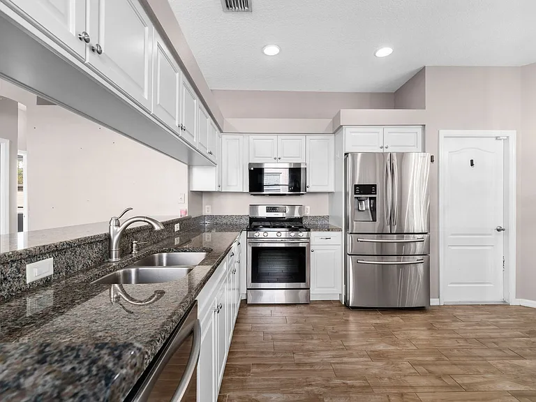 6207 Kiteridge Dr — Photo 7
