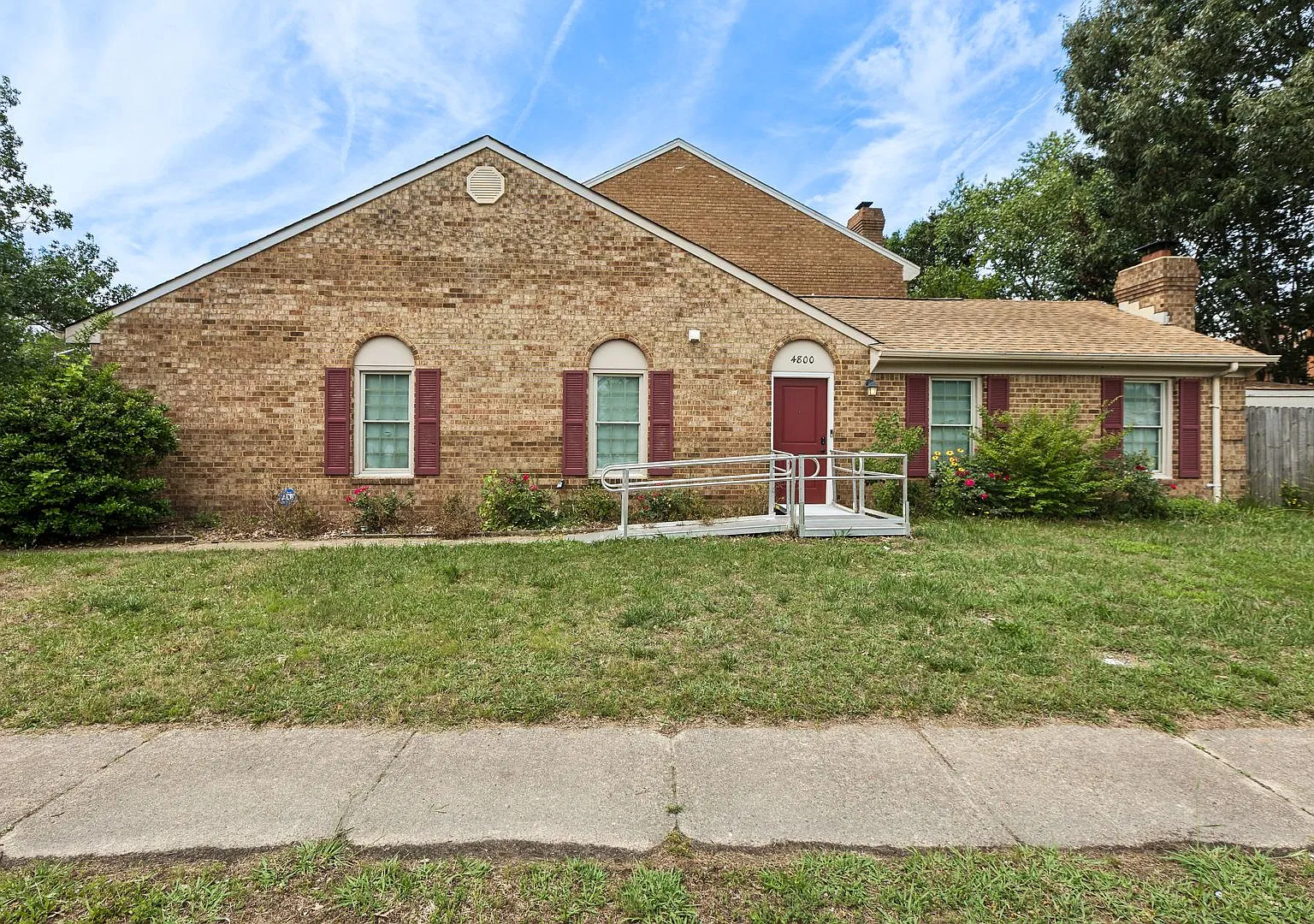 Move In Ready Brick Ranch in VB! — Photo 1