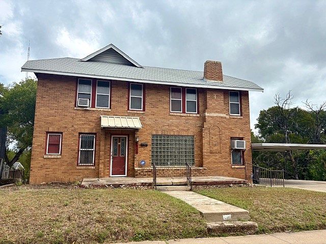 1st image of 3809 Meadowbrook Dr