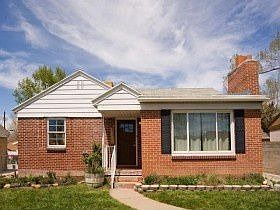 1st image of 1611 E Gregson Ave