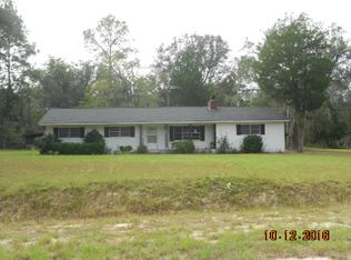 406 Mossy Oak Rd, Douglas, GA 31535