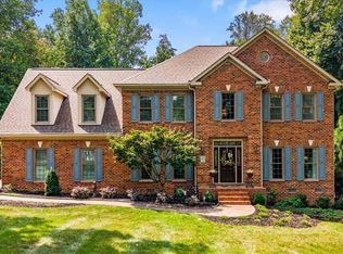 1813 Wild Fern Dr, Oak Ridge, NC 27310