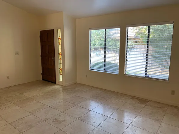 4845 W Cypress Ave, Visalia, CA 93277