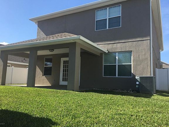Back View of 1469 O'Conner 