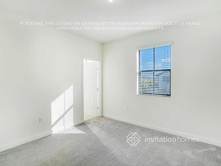 3373 W 105th Ter — Photo 16
