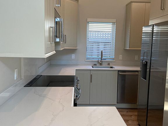5th image of 608A San Benito St