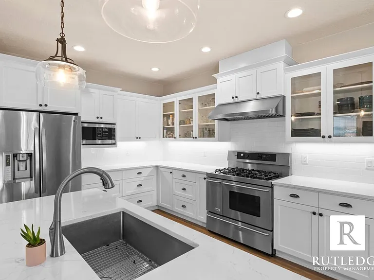 172 Willow Springs Dr — Photo 8