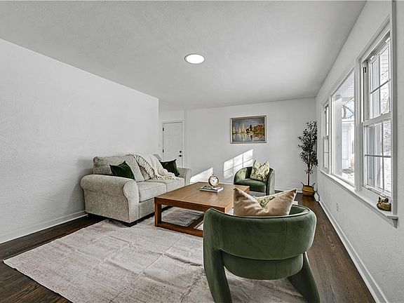 5th image of 6634 Nogard Ave