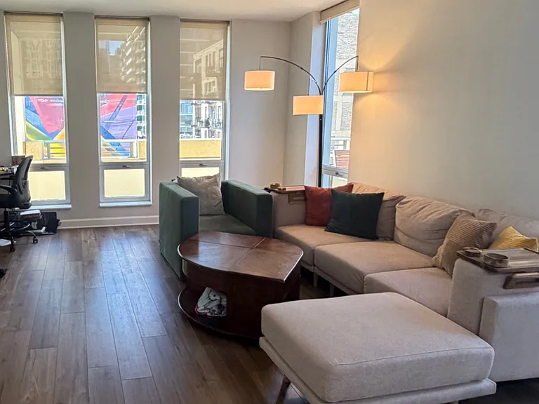 1250 S Michigan Ave #510 — Photo 2
