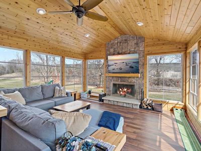9116 Creek Way, Savage, MN, 55378