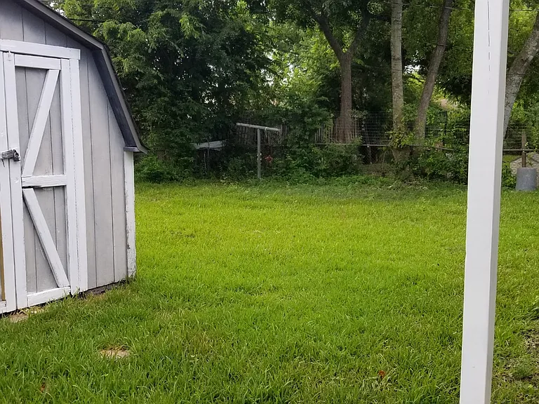 10509 Sierra Dr — Photo 14