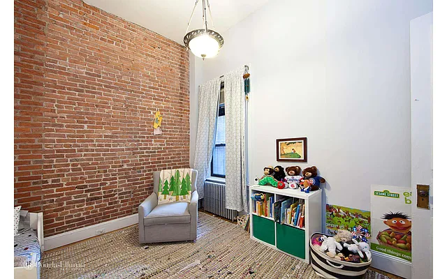 Rented by Douglas Elliman | media 29
