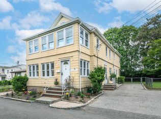 3 Smull Pl #1, Pt Washington, NY 11050