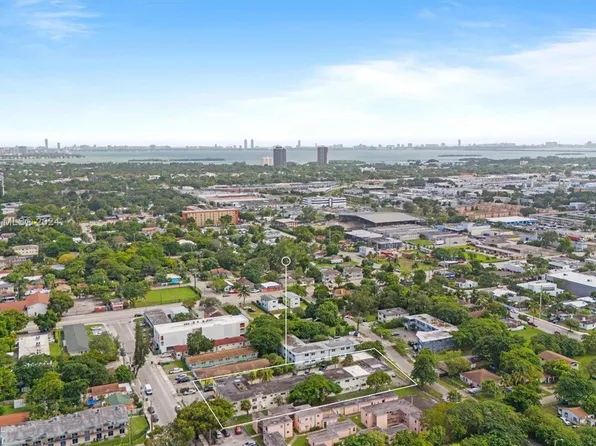 71 NW 76th St APT 7, Miami, FL 33150