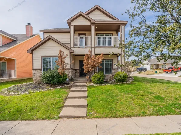 11021 Colonial Heights Ln, Fort Worth, TX 76179