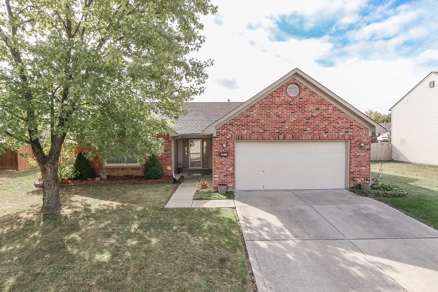 8301 Eagles Nest Dr photo 1