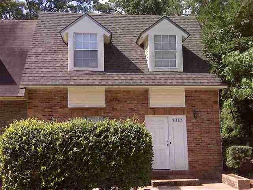 1st image of 2362 Gregory Dr