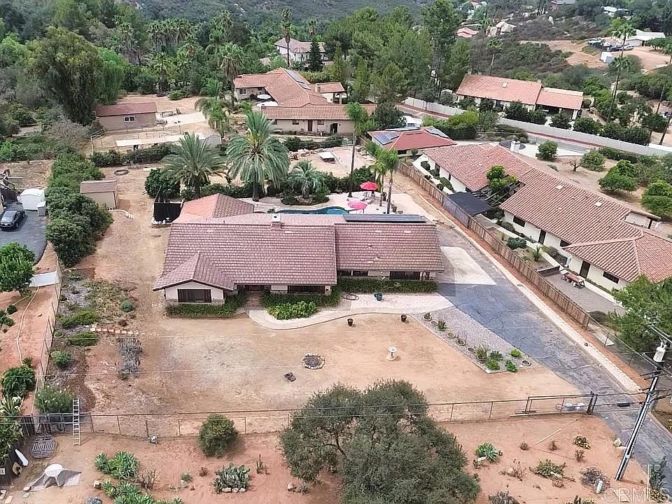 1st image of 308 La Cresta Heights Rd