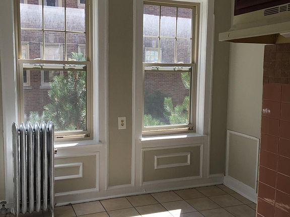 5th image of 838 W Sunnyside Ave #2E