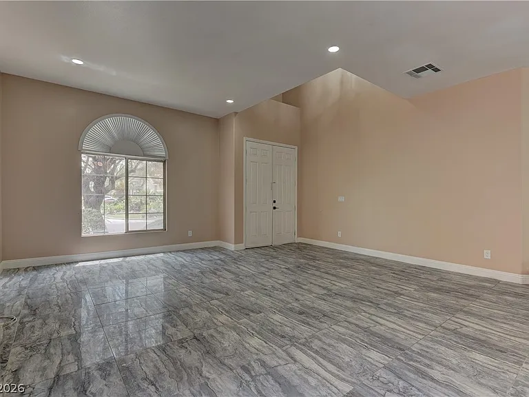 5862 Bluthe Bridge Ave — Photo 5