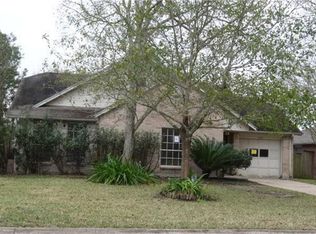 5624 Winding Brook Dr, Dickinson, TX 77539