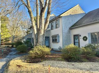 35 Santuit Pond Way UNIT 11-B, Mashpee, MA 02649
