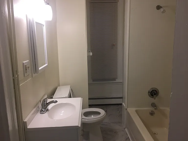 28 Cedar St #1 — Photo 27