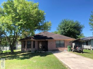 405 Los Flores St, Santa Rosa, TX 78593