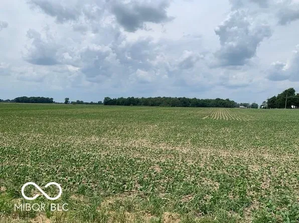 21650 Mule Barn Rd, Sheridan, IN 46069