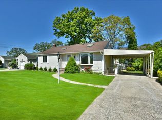 79 Columbus Blvd, Amityville, NY 11701