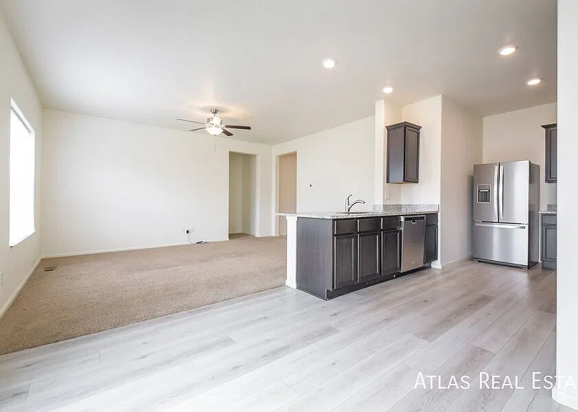 Brand New Home! — Photo 4