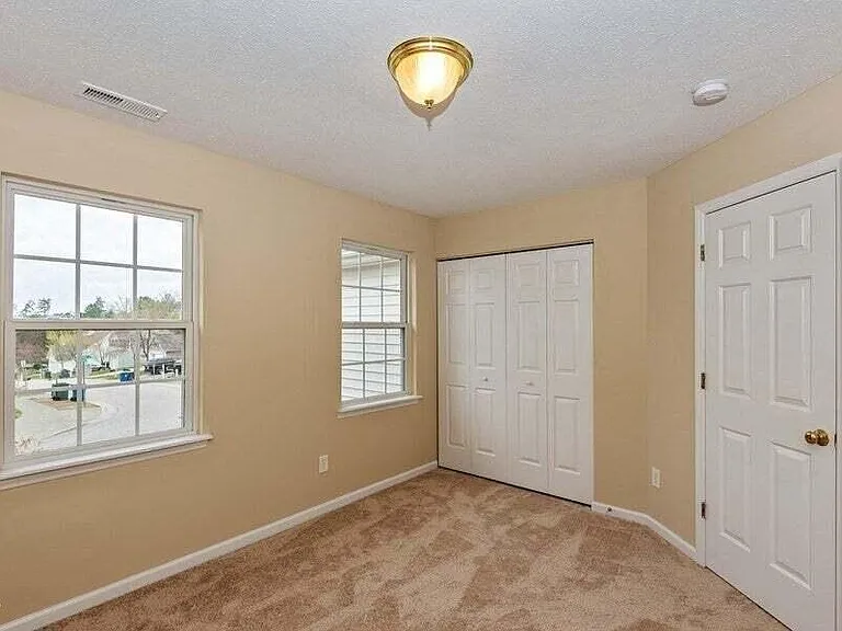 2101 Great Bend Dr — Photo 17