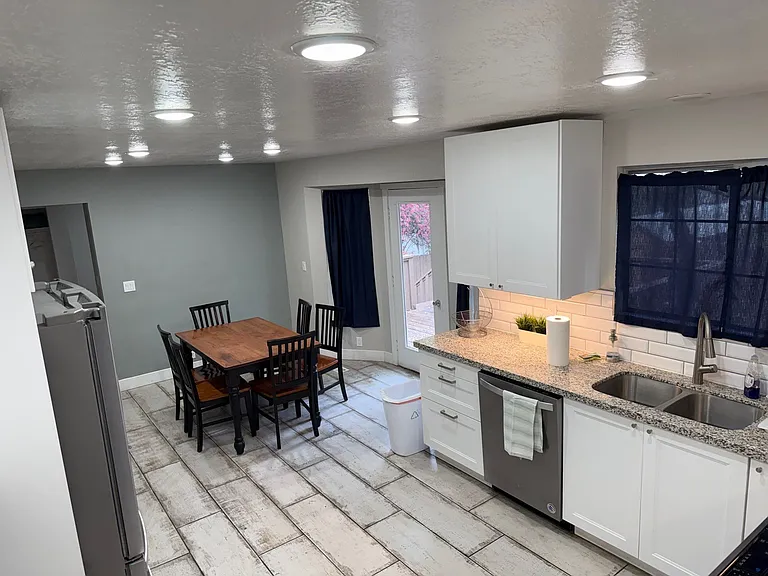 1712 E Wasatch Blvd — Photo 7