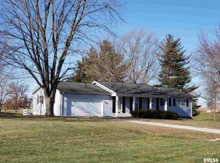 11 Dorosell Rd, Raymond, IL 62560