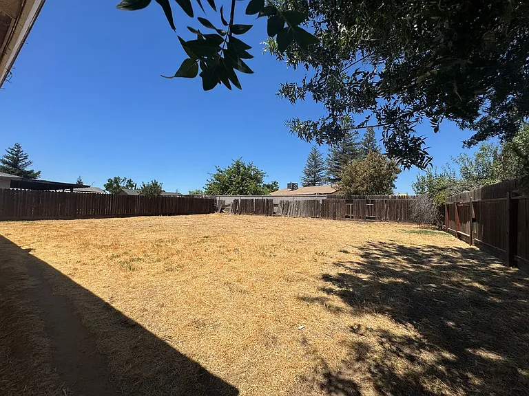 205 Ashlan Way — Photo 16