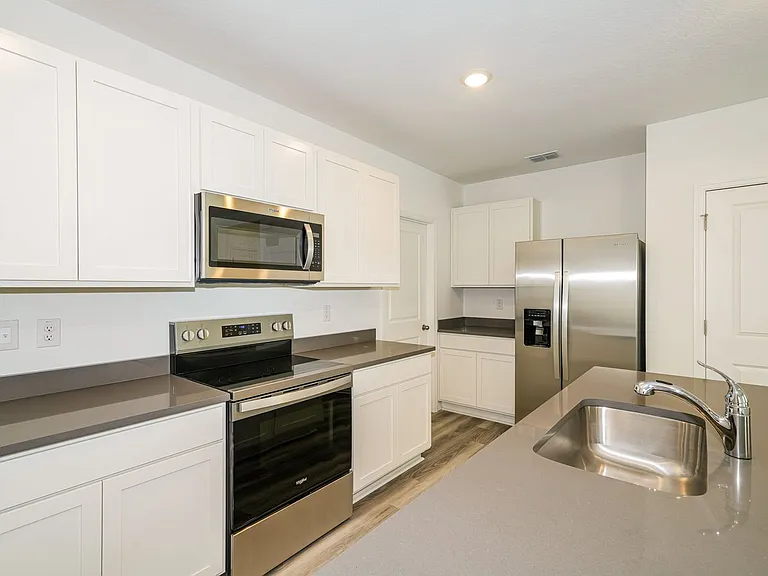 10583 Gentle Rain Dr — Photo 2
