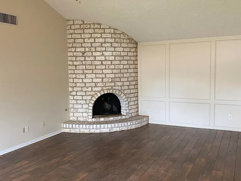 24 Chapparal Ct — Photo 8