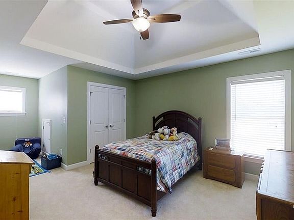 Second Upstaris bedroom