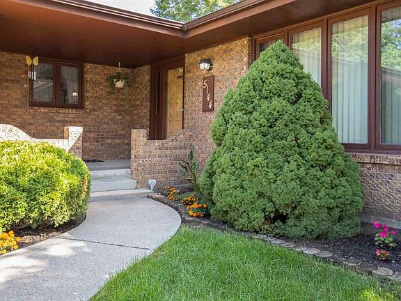 2nd image of 5144 Norwich Dr