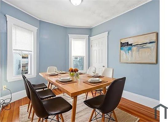 2nd image of 20 Leslie St #3