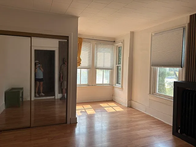 Studio, 400 sqft, $1,475 — Photo 2