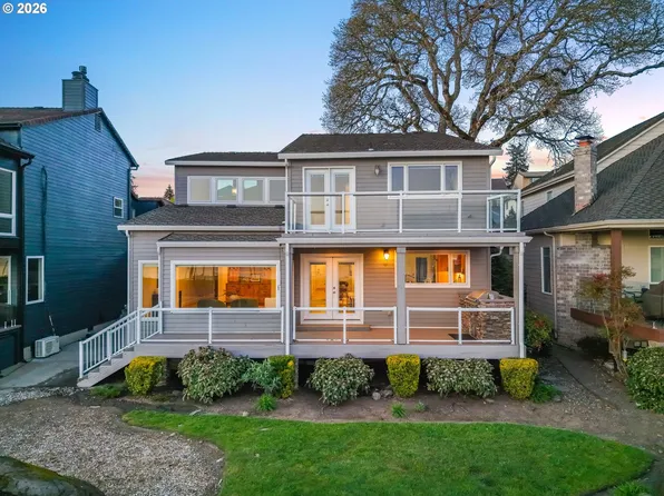 13801 SE 37th St, Vancouver, WA 98683