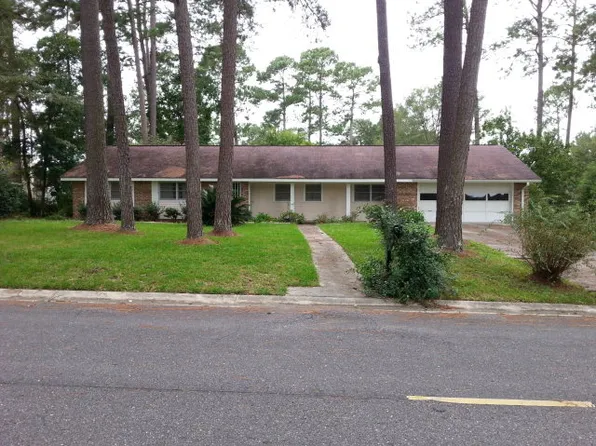 1609 Booth St, Waycross, GA 31501