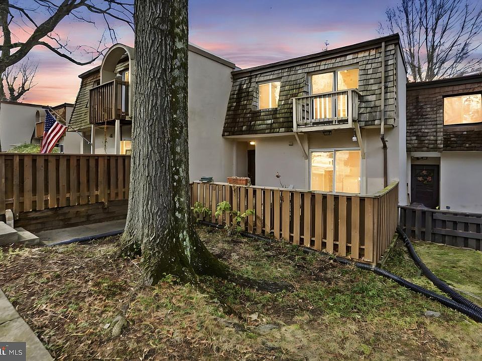 1st image of 1604 Valencia Way