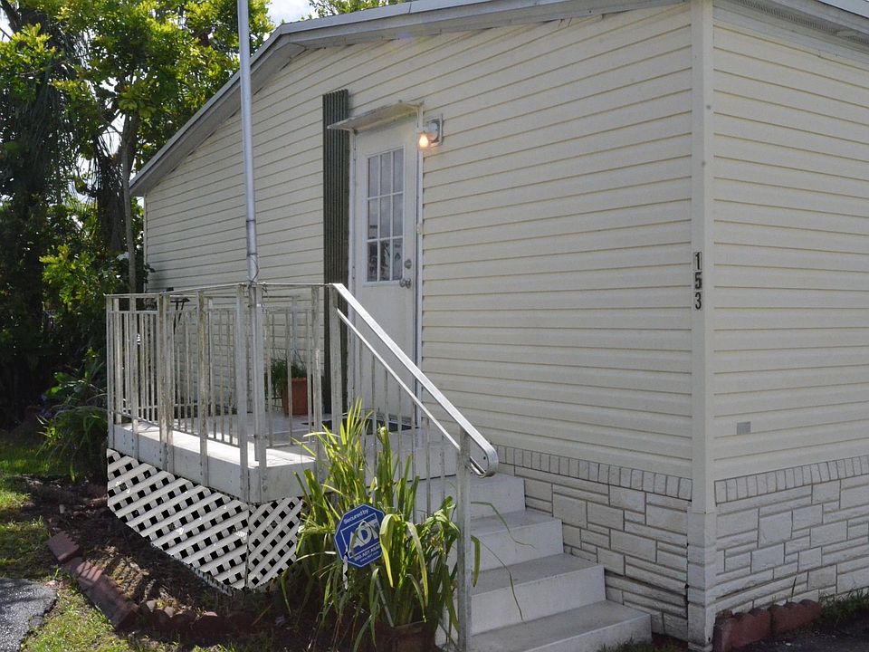 1st image of 220 NE 12th Ave Lot 153