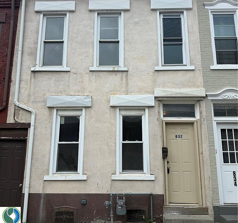 1st image of 832 Chestnut St