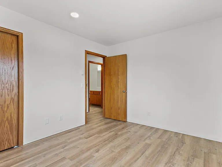 604 S Main St #3 — Photo 9
